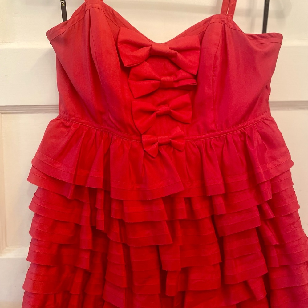 NWT Betsy Johnson silk ruffled sleeveless minidress
